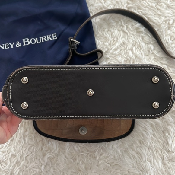 Vintage Dooney & Bourke Crocodile Leather Crossbody - Picture 4 of 15